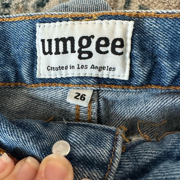 Umgee Jeans Company Ultra Distressed High Waisted Jeans - Picture 2 of 7